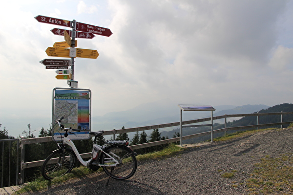 Mit dem E-Bike auf dem St. Anton