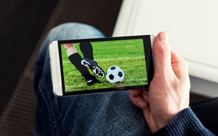Fussballspiel auf dem Smartphone