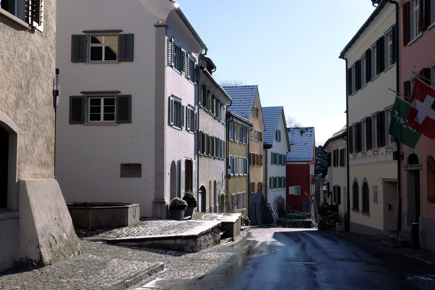 Unterdessen wurde, wie viele andere Städtli-Häuser, das Henne-Haus sorgfältig renoviert.