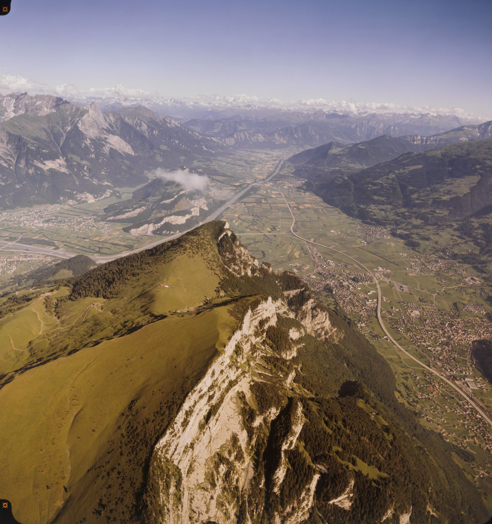 um 1990: Unser Hausberg, der Gonzen.