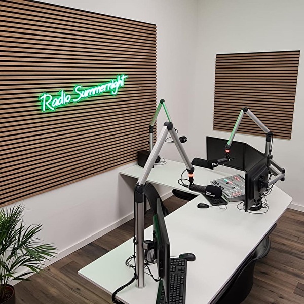 Jugendliche machen Radio für Jugendliche