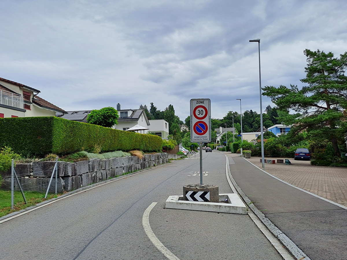 Stadt Rapperswil-Jona - Deckbelagseinbau und Trottoirarbeiten in der ...