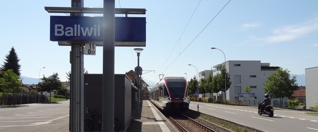 Der moderne, klimatisierte Zug der S9