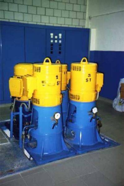 Mit diesen Pumpen wird das Grundwasser aus rund 20 Meter Tiefe gefördert.
