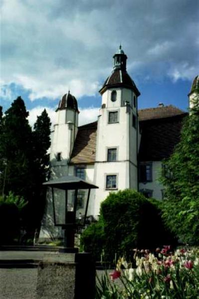 Im Schloss ist ein Trompeten-Museum untergebracht.
