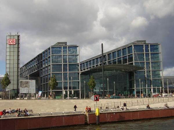 Der neue Berliner Hauptbahnhof.