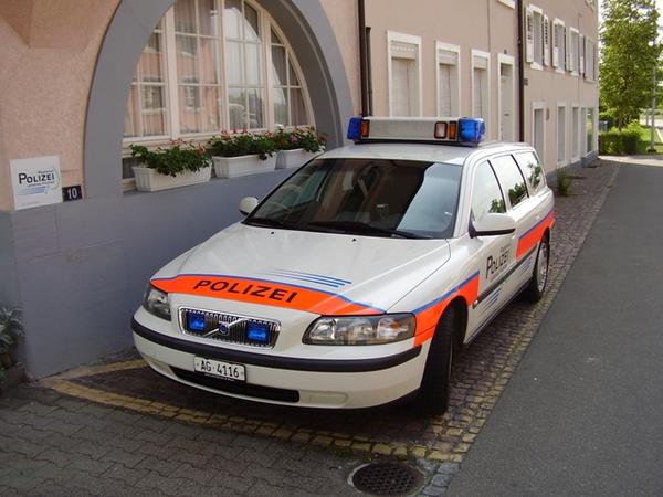 Im Juni 2007 wurde der neue Polizeiposten der Regionalpolizei Unteres Fricktal offiziell eröffnet. Postenchef Tobias Kaiser ist für die Gemeinden Mumpf, Obermumpf, Münchwilen, Schupfart und Stein zuständig.
