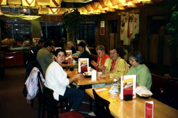 Am Wochenende des 28. September 2001 begab sich der Gemeinderat mit Ehegatten und Kanzler auf eine private Reise nach Lissabon. Letzter Halt in der Schweiz: das Flughafen-Restaurant in Zürich-Kloten.
