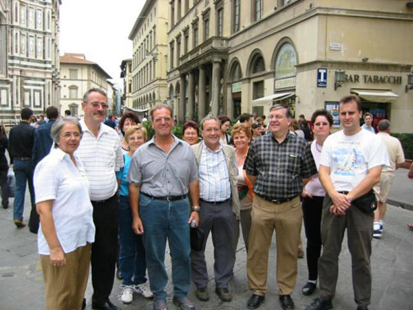Gruppenbild auf der Piazza Duomo.
