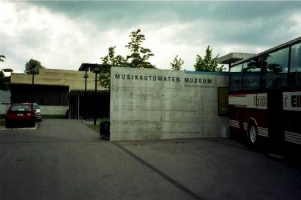 Ein Besuch des modernen Museums ist sehr zu empfehlen.
