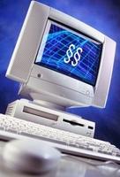 PC mit zwei Paragraphen auf dem Bildschirm.