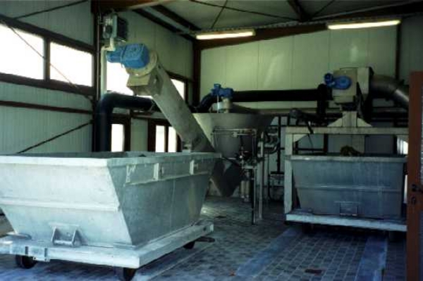 Hier wird das Rechengut und der ausgewaschene Sand gesammelt. 