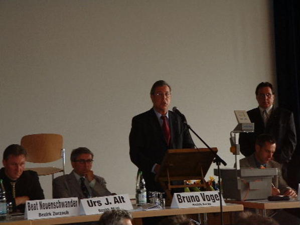 Regierungsrat Kurt Wernli überbringt die Grussworte der Kantonsregierung