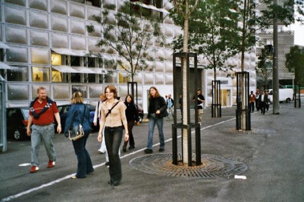 Am 6. September 2002 unternahmen 8 von 40 eingeladenen Jungbürgerinnen und Jungbürgern des Jahrgangs 1984 zusammen mit den Vertretern des Gemeinderates und der Gemeindeverwaltung eine Reise nach Basel.
