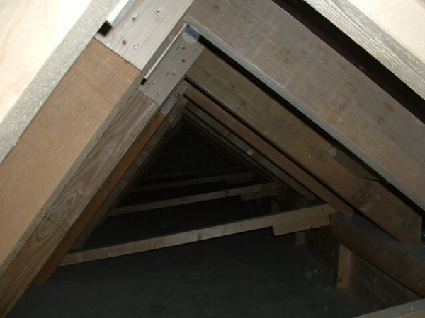 Diese Konstruktion trägt das Pelletslager. Der Bunker kann mit ca. 50 Tonnen Pellet gefüllt werden.
