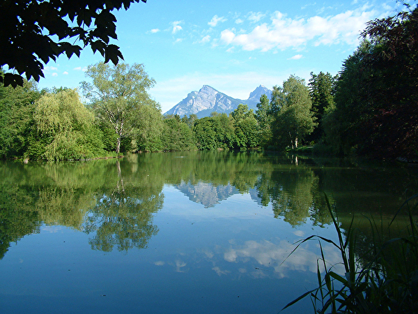 Giessenpark mit Gonzen