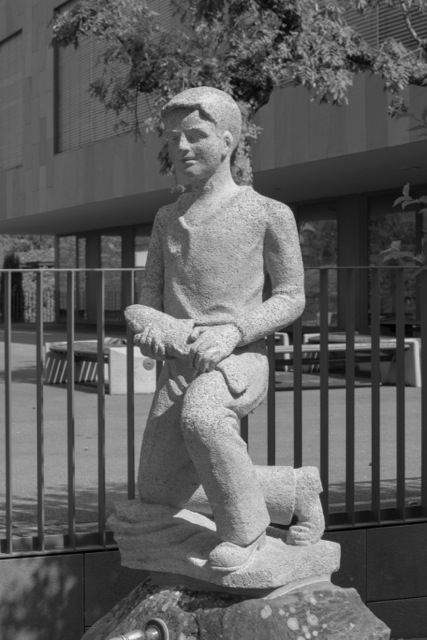 Statue le Petit Pêcheur