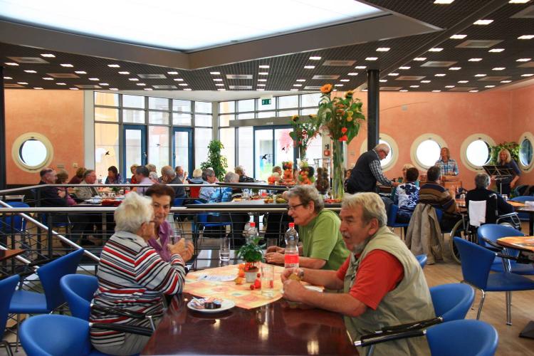 Begegnungsnachmittag im Alterszentrum im Geeren