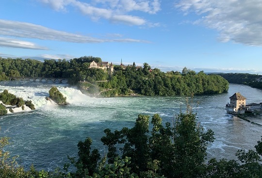 Rheinfall und Schlössli Wörth