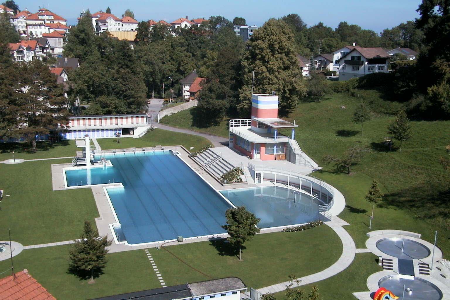 Die 1931 von Beda Hefti entworfene Badi Heiden ist eines der letzten erhaltenen Bäder aus dieser Epoche und gilt als eine der schönsten Badeanlagen der Schweiz.