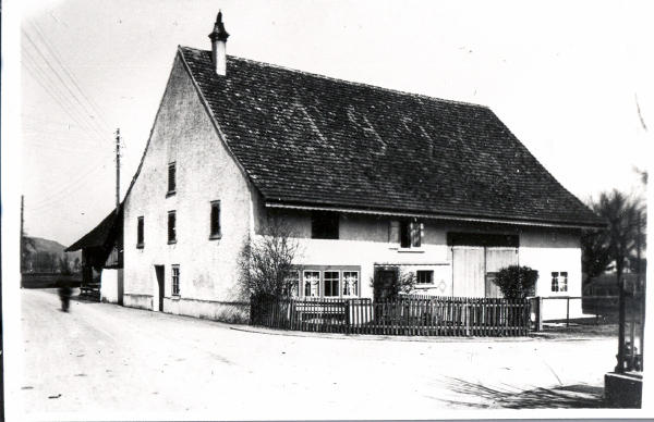 Zu dieser Zeit Haus des Malermeisters Müller