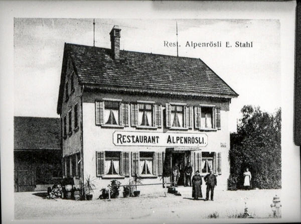 Restaurant Alpenrösli, Besitzer E. Stahl
Das Alpenrösli stand an der Bahnhofstr. 1, wo heute die  Bäckerei/Konditorei Fleischli ist. Es wurde im Nov. 2000 abgebrochen.