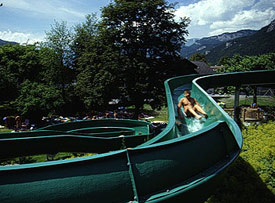 Freibad Meiringen mit Wasserrutsche