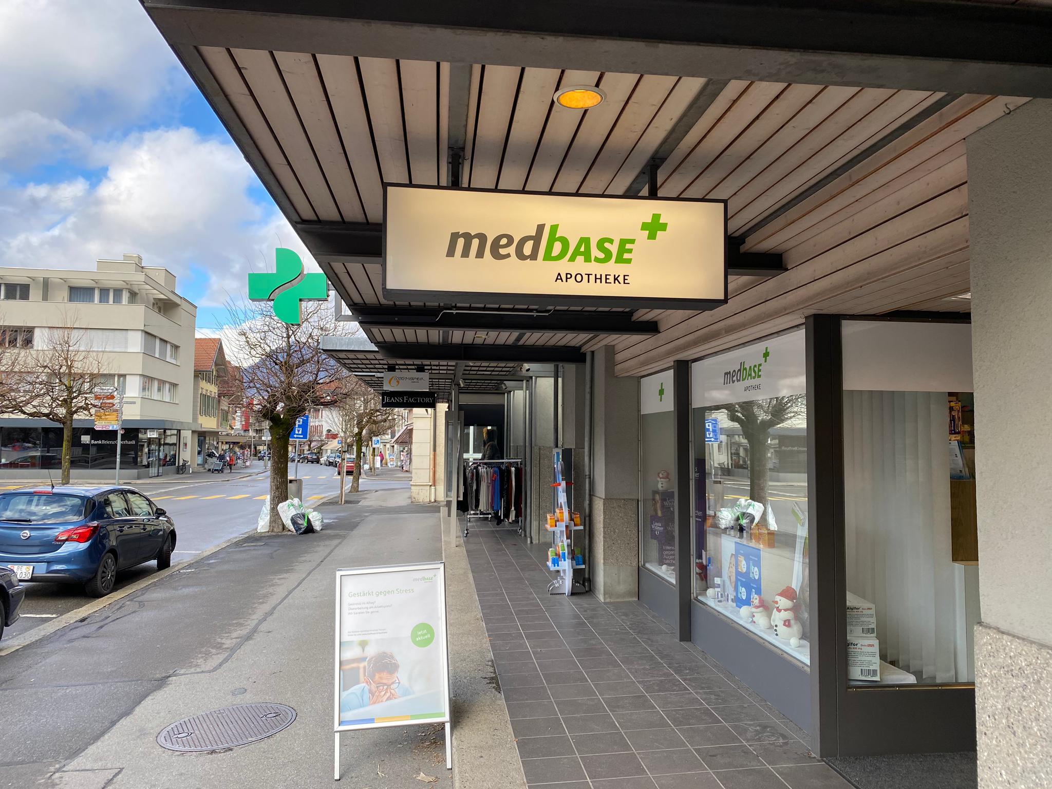 Dorf-Apotheke