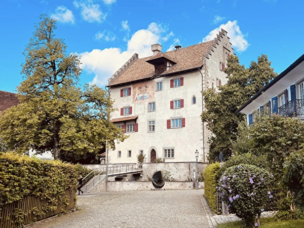 Schloss Greifensee von Aussen