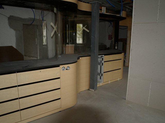 .... noch ein paar Details, und die neue Schalteranlage steht.