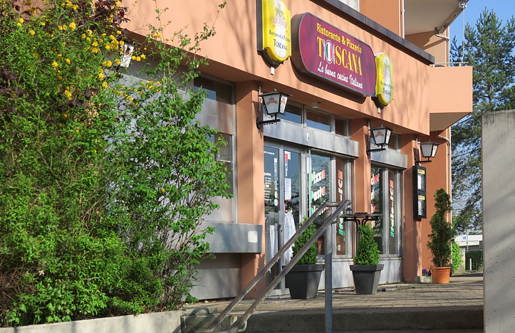 Restaurant/Pizzeria an der Burstwiesenstrasse 35, Greifensee