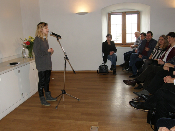 Auftritt von Lara Stoll, Slam-Poetry Schweizer Meisterin und Europameisterin