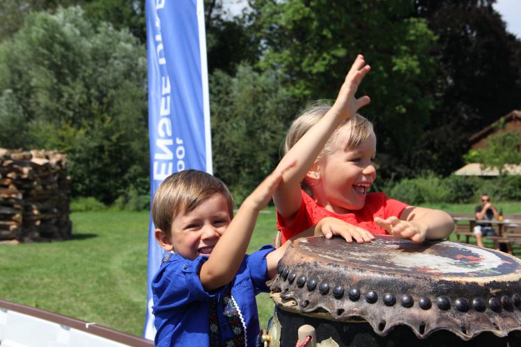 An der 1. August-Feier in Greifensee amüsierten sich auch die ganz Kleinen.