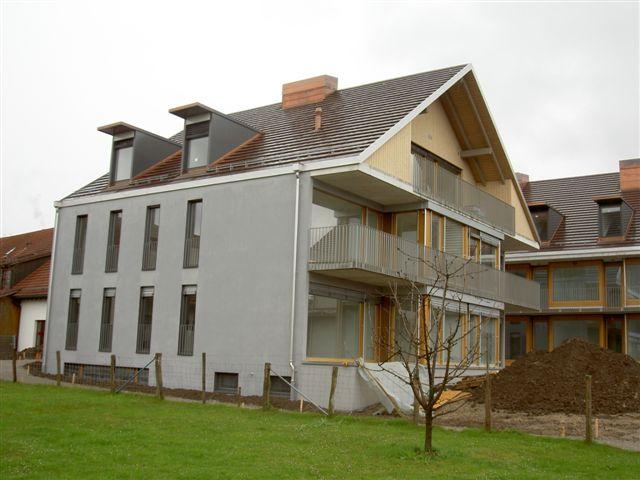 Die Überbauung nimmt Formen an (Haus "C" mit Alterswohnungen).