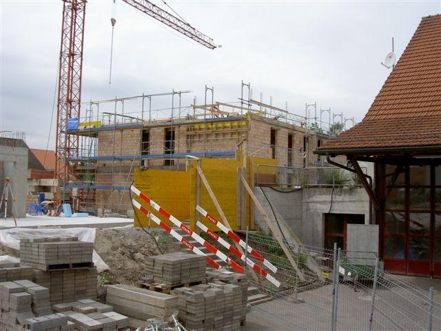 Haus C (mit geplanten Alterswohnungen) vom Werkhof aus gesehen. 