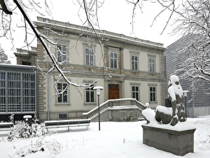 Das Bündner Kunstmuseum mit der Villa Planta und dem Erweiterungsbau (rechts).