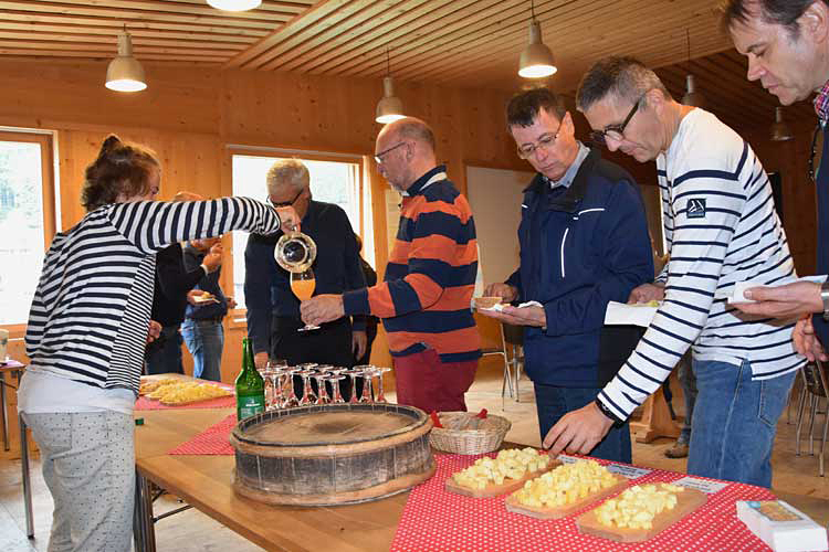 Der Bergkäse der Sennaria Surselva konnte degustiert werden.