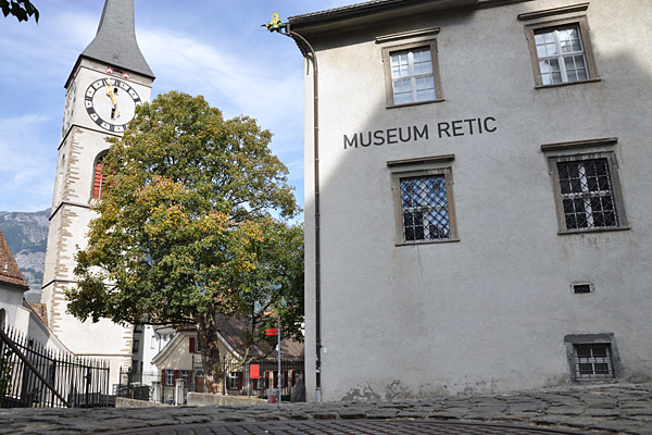 Das Rätische Museum veranschaulicht und vermittelt Bündner Geschichte.