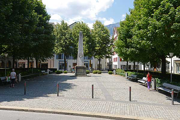 Der Regierungsplatz zwischen Reichsgasse und Vazerolgasse.