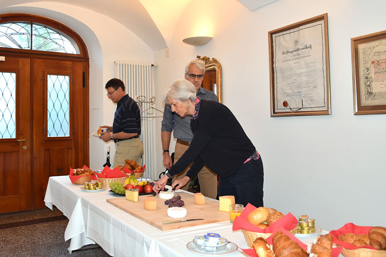 Der Tag beginnt für das Ratskollegium mit einem Frühstück bei Bürgermeister Andreas Brunold und der Bürgergemeinde.