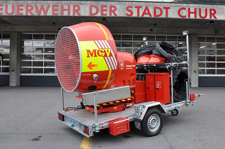 Grosslüfter

Einsatzzweck
- Entrauchung von Räumlichkeiten
- Produktion von Wassernebel

Beladung
- Spiralschlauch-System zur Luft-Leitung