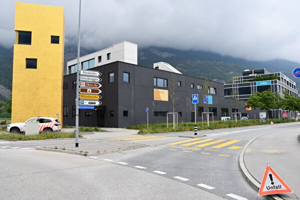 Verkehrsunfall zwischen Fussgänger  und Lieferwagen