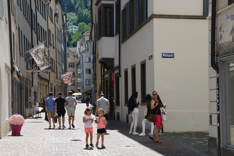 In den Gassen der Altstadt kann man der Hektik entfliehn.