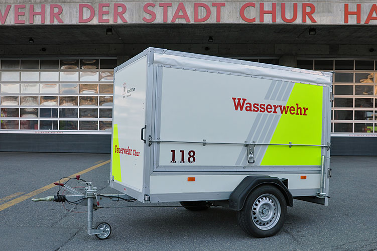 Wasserwehranhänger (fester Aufbau)

Einsatzzweck
- Saugen von Wasser
- Umpumpen von Wasser
- Bewältigung von Wasserereignissen

Beladung
- Pumpen
- Wassersauger
- Schläuche
- Wasserwischer