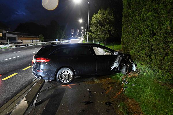 Selbstunfall mit verletzter Person