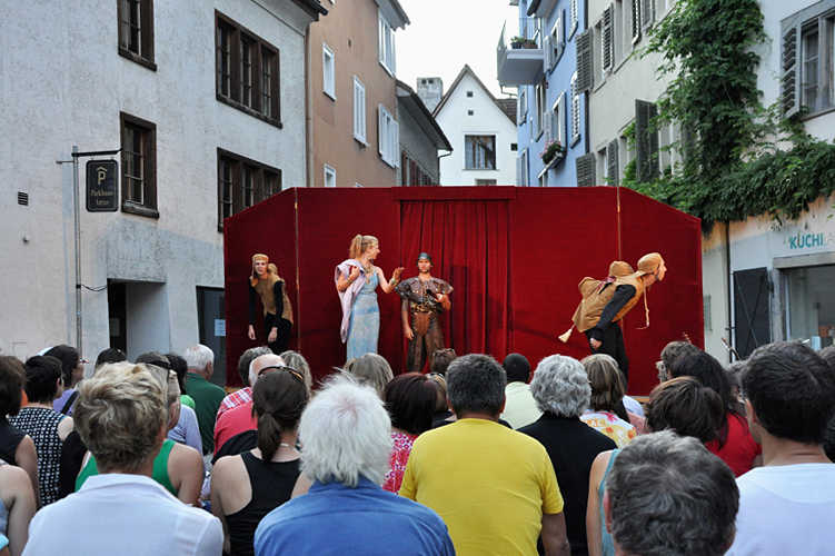 Freilicht-Theateraufführung von Origen.