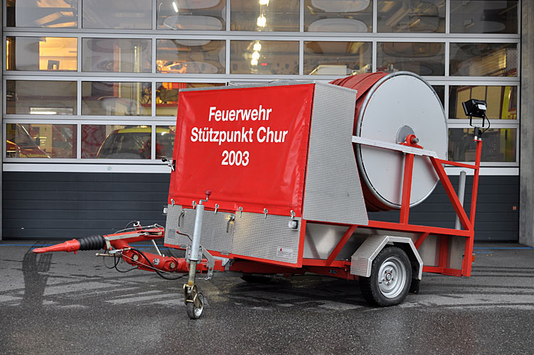 Schlauchverlegeanhänger 1'000 Meter

Einsatzzweck
- Transportgerät für Schlauchmaterial

Beladung
- Schläuche 1'000 Meter
- Armaturen
- Verkehrssicherungsmaterial
