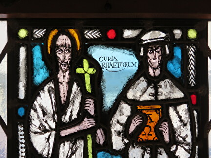 St. Luzius (links) brachte angeblich das Christentum nach Chur, Comander (rechts) führte die Reformation in der Stadt ein.