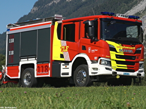 Jahrgang: 2020
Typ: Scania P410 4x4
Motor: 410 PS
Getriebe: Automatikgetriebe untersetzbar
Höhe: 3.40 Meter
Länge: 8.60 Meter
Breite: 2.55 Meter
Gewicht: 18 Tonnen
Wasserleistung Pumpe: 3’000 l/min. bei 10 bar
Schnellangriff: 1x100 Meter
Inhalt Schaumtank: 300 Liter
Inhalt Wassertank: 3000 Liter
Einsatzzweck: Div. Material für Lösch- und Pionierdienst, Ansaugen von stehenden und fliessenden Gewässern