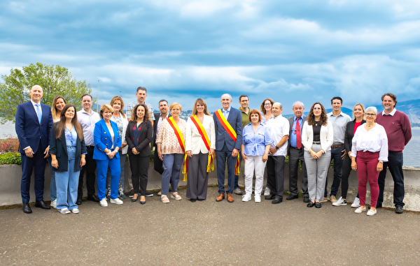 photo des membres du conseil municipal et du conseil administratif 